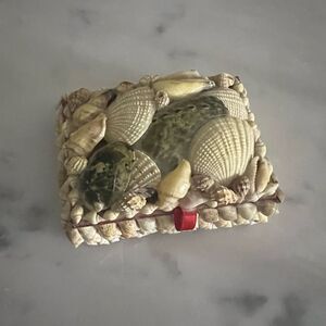 Vintage Trinket Box Shells Jewelry Philippines 4” L 3”W 1.5”H 1”D